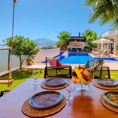 Ruzanna - Kalkan * 카스
